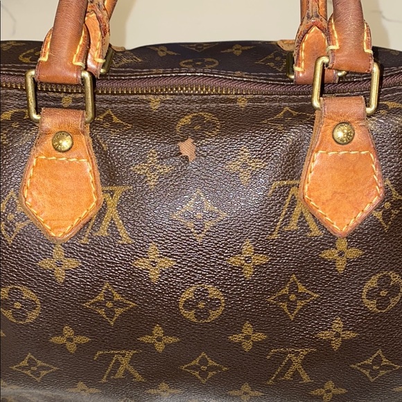 AUTHENTIC LOUIS VUITTON SPEEDY HANDBAG - Picture 8 of 16